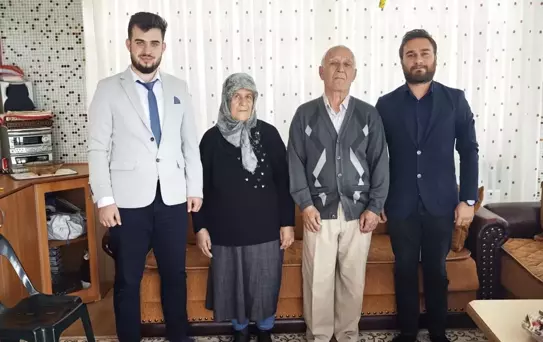 Hayırsever Aileye Hastane Ziyareti