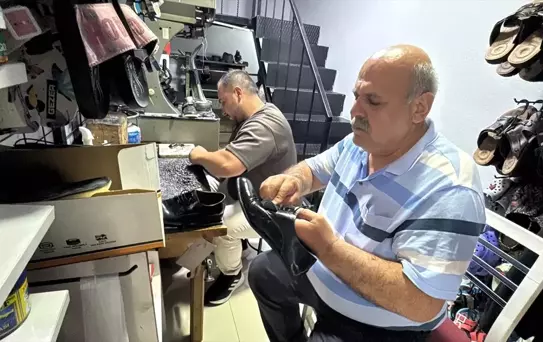 Baba-Oğul Ayakkabı Tamirciliği