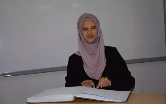 Görme Engelli Öğrenci Hafız Olma Hedefinde