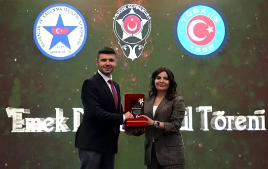 Güvenlik-İş Sendikası, Gazeteciler ve Basın Bayramı dolayısıyla 'Emek Dostu Ödül Töreni' düzenledi
