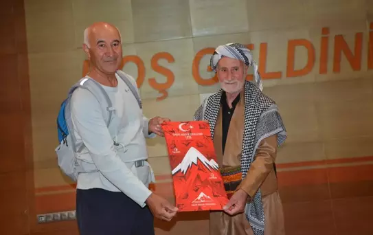 Hakkari'de Buz Tırmanışı Kampı Düzenleniyor