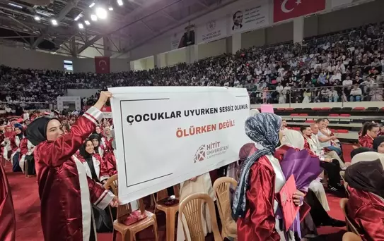 Hitit Üniversitesi'nde Mezuniyet Coşkusu