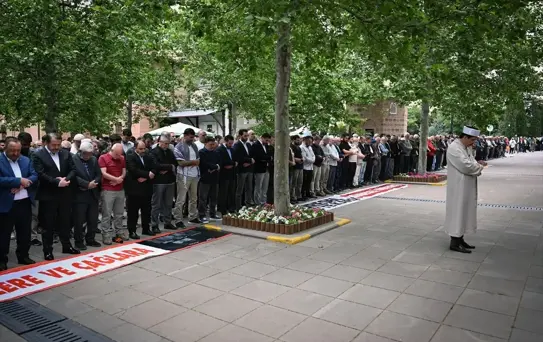 İHH Görvevlilerine Gıyabi Cenaze