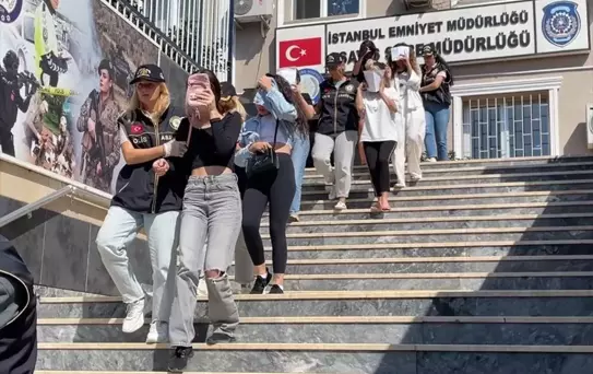 İstanbul'da Fuhuş Operasyonu: 8 Kadın Kurtarıldı