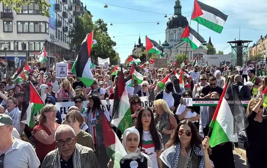 Thunberg İsveç'te Filistin İçin Yürüdü