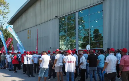 İşten Çıkarılan İşçiler Eylemini Sonlandırdı