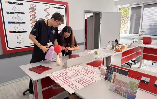 İzmir'de şehidin adının verildiği okula laboratuvar kuruldu
