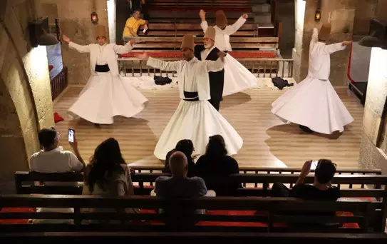 Kapadokya'da Sema Ayini ve Tarihi Kervansaray