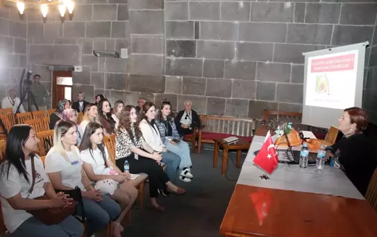 Bilim Kafe'de Sağlıklı Beslenme Konuşuldu