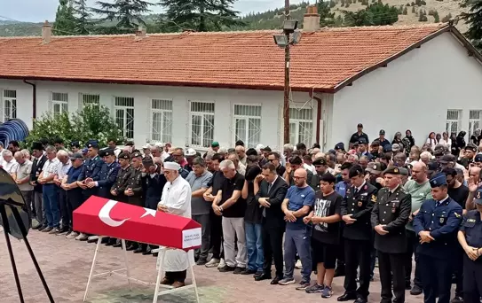 Kıbrıs Gazisi İsmail İnar Son Yolculuğuna Uğurlandı