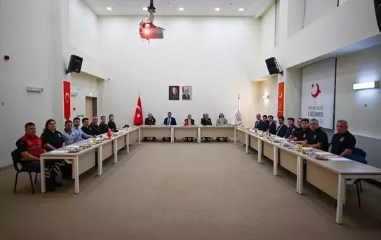 Vali Turan Pehlivanköy Geri Gönderme Merkezi'nde İnceleme Yaptı