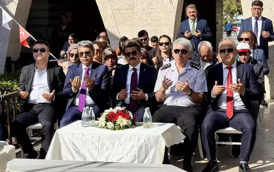 Kırşehir'de Yılın Ahisi İsmail Aydın Ödülünü Aldı