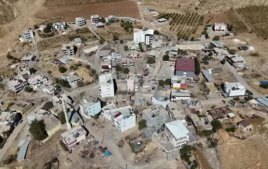Bu köyün tamamı aynı soyadı taşıyor, kimse ismiyle anılmıyor