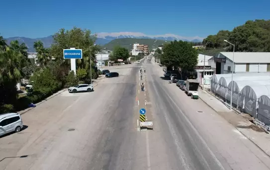 Beykent Toptancı Hali'nde Refüj Düzenlemesi