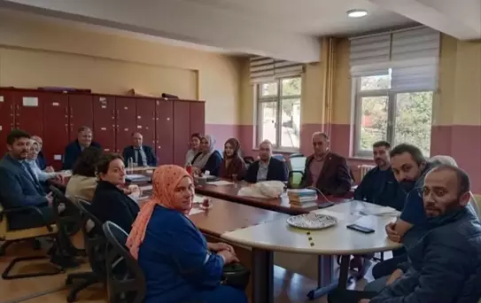 Milli Eğitim Müdürü Yılmaz'dan Okul Ziyareti