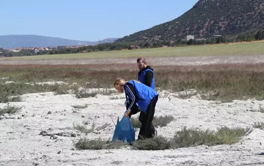 Burdur Gölü'nde Temizlik Etkinliği