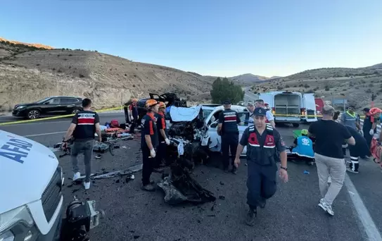 Malatya'da Trafik Kazası: 4 Ölü, 2 Yaralı