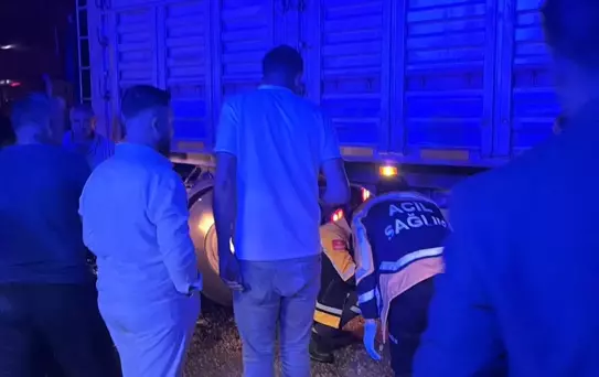 Tırla Motosiklet Çarpıştı: Sürücü Yaralı