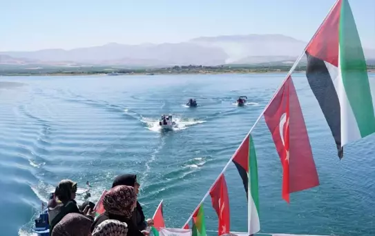 Malatya'da Gazze'ye Destek Feribot Turu