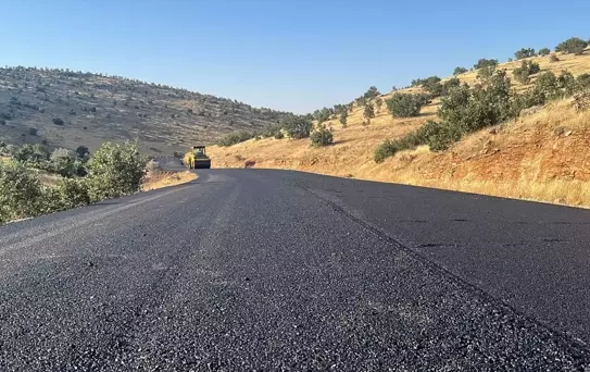 Mardin'de Yol Çalışmaları Devam Ediyor