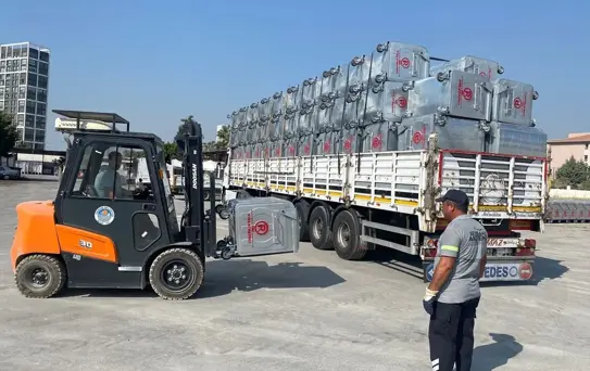 Mersin'de 250 Yeni Çöp Konteyneri Alındı