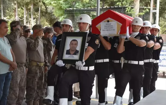 Mersin'de Polis Memuru Eyyüp Tolunay Hayatını Kaybetti