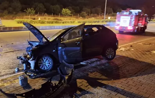 Mersin'de Trafik Kazası: 2 Yaralı