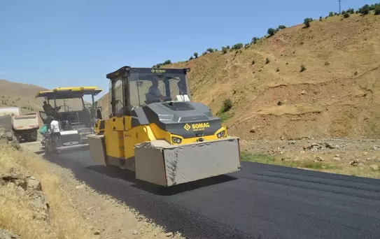 Yarkaya Köyü'ne Sıcak Asfalt