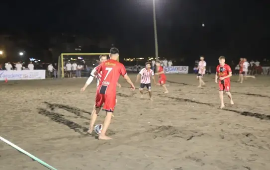 Manyetik Kum Gece Futbol Turnuvası Başladı