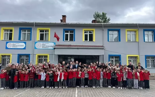 Ordu'da TKDK'den öğrencilere kırtasiye malzemesi desteği