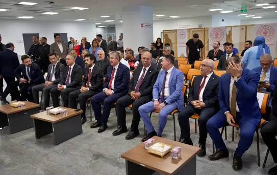 Osmaniye'de Yeni Halk Kütüphanesi Açıldı