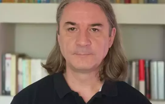 Savaş Suçları Kurbanlarına Şiirsel Ses