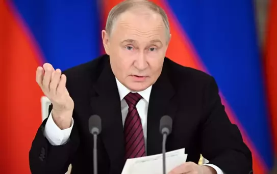 Putin, ABD'li dünya devlerini hedef aldı: Onların nefeslerinin kesilmesi gerekiyor