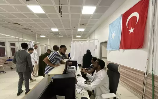 Recep Tayyip Erdoğan Eğitim ve Araştırma Hastanesi Somali'nin yaralarını sarıyor