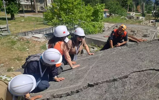 Deprem Eğitimi Almaya Geldiler