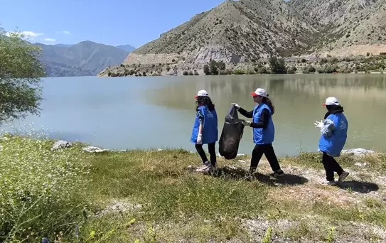 Erzurum Uzundere'de Temizlik Etkinliği