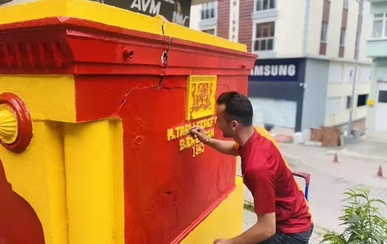 Gerze'de Şampiyon Çeşme Galatasaray Renklerine Büründü