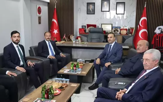 Bakan Kacır Erzincan'da Ziyaretlerde Bulundu