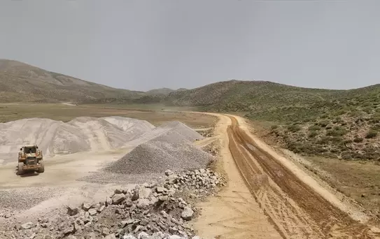 Siirt Çemikari Yaylası'nın 32 kilometrelik yolu yenileniyor