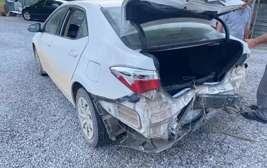 Türkeli'de Trafik Kazası: 2 Yaralı