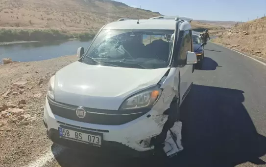 Şırnak'ta Otomobil Çarpışması: 2 Yaralı