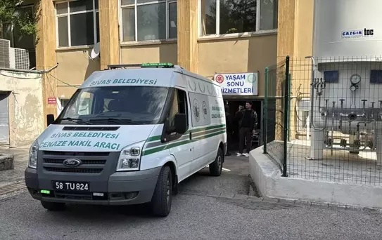 KKKA Şüphesiyle Hastaneye Kaldırılan Kadın Hayatını Kaybetti