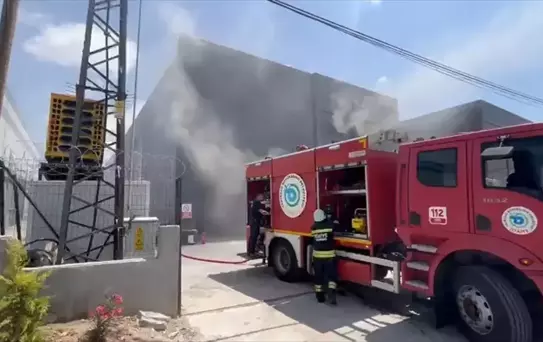 Kimya fabrikasında yangın