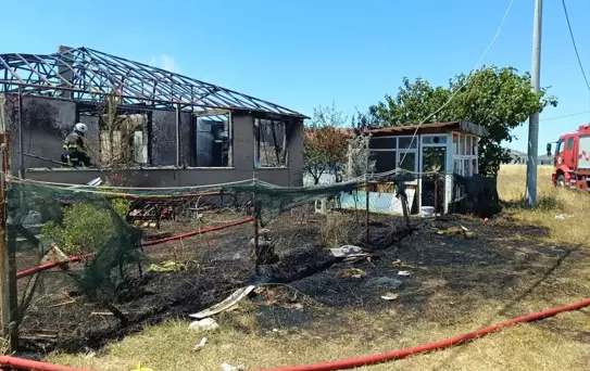 Kapaklı'da Müstakil Evde Yangın