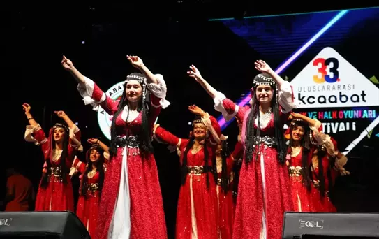 Akçaabat Müzik ve Halk Oyunları Festivali Sona Erdi