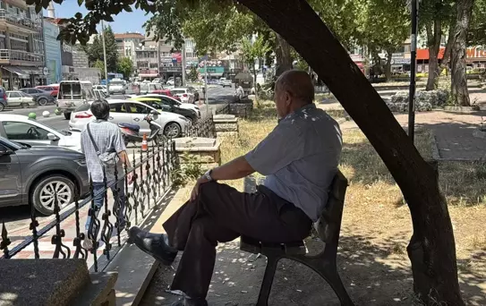 Bölgedeki Sıcak Hava Hayatı Olumsuz Etkiliyor