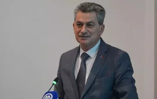 Türk Dünyası Genç Tarihçiler Çalıştayı Başladı