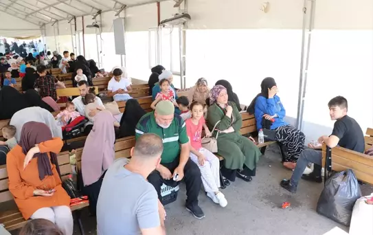 Suriyelilerin Ülkesine Dönüşü Hızlandı
