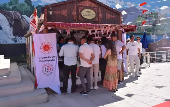 Van'da İşyurtları Fuarı Devam Ediyor