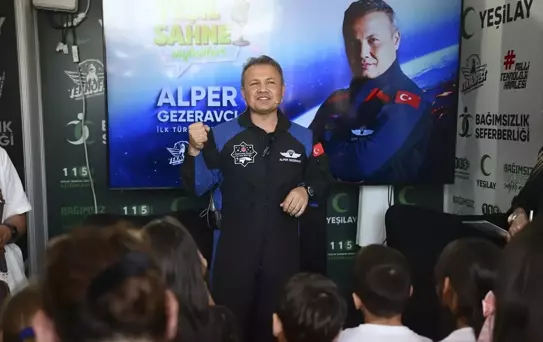 TEKNOFEST'te Yeşilay ve Astronot Buluşması